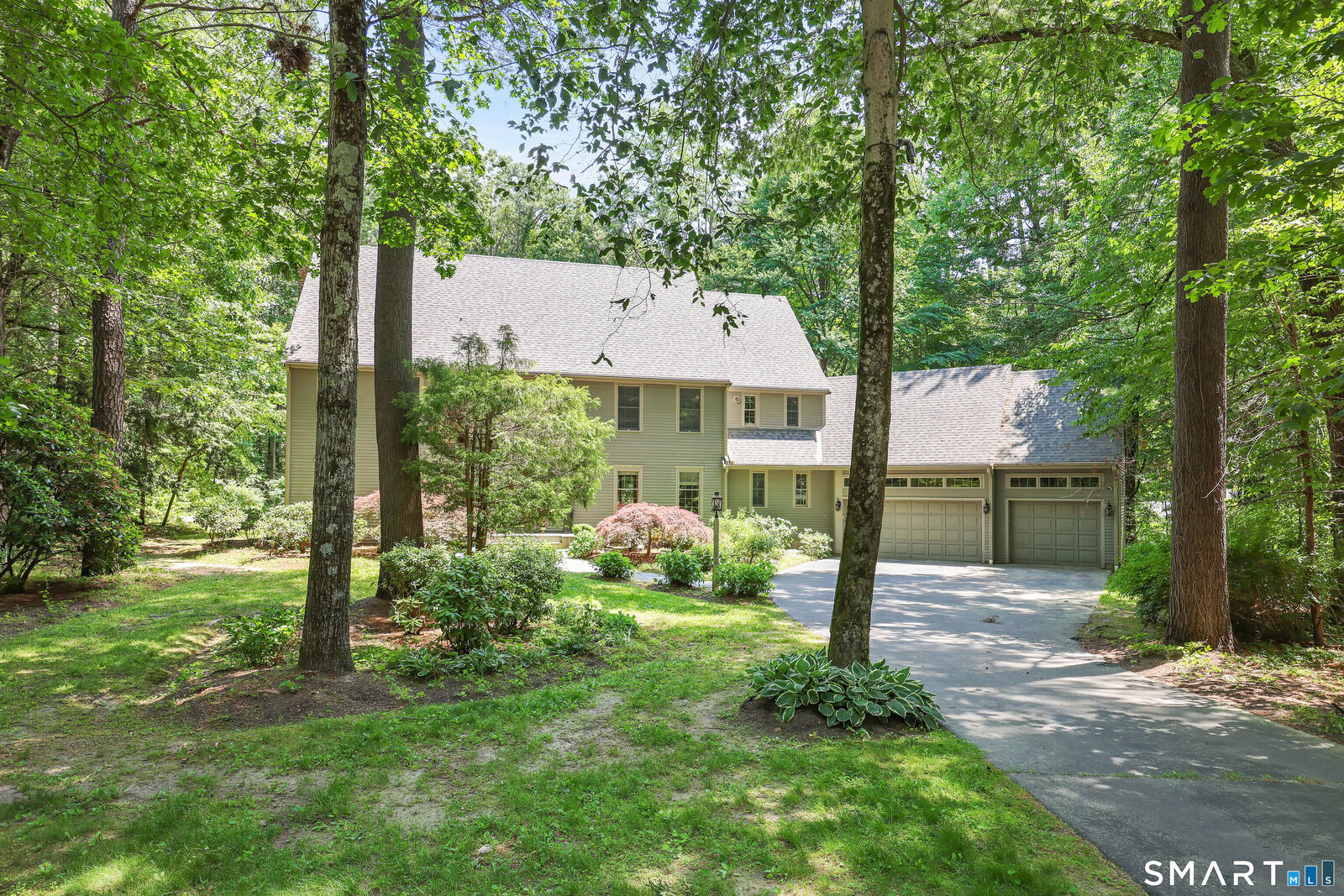 Property Photo:  3 Eton Place  CT 06032 