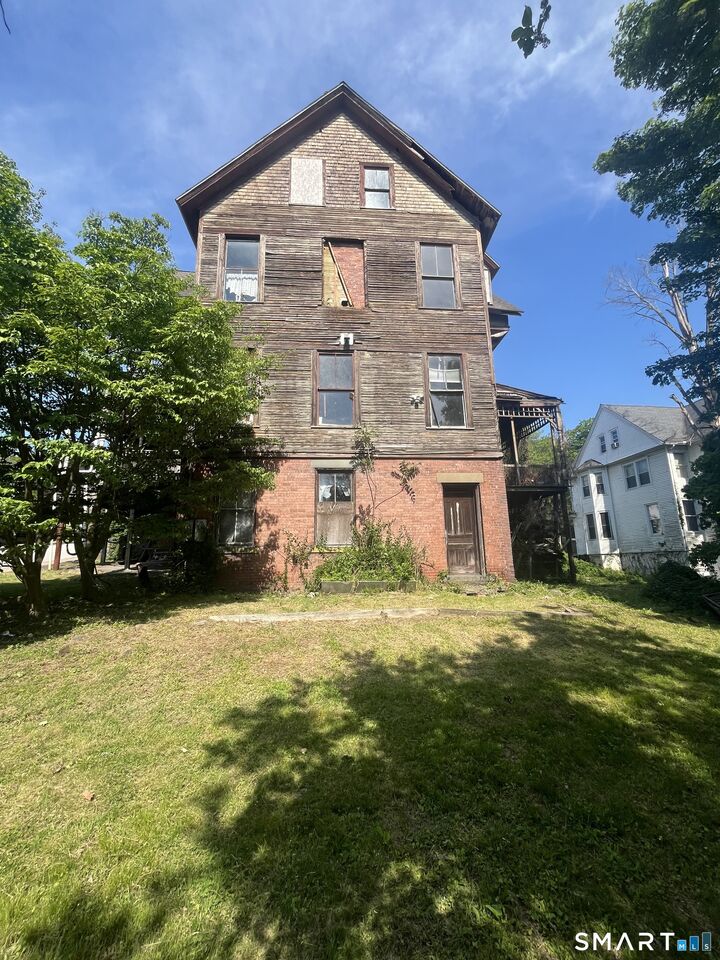 Property Photo:  98 Washington Street  CT 06360 