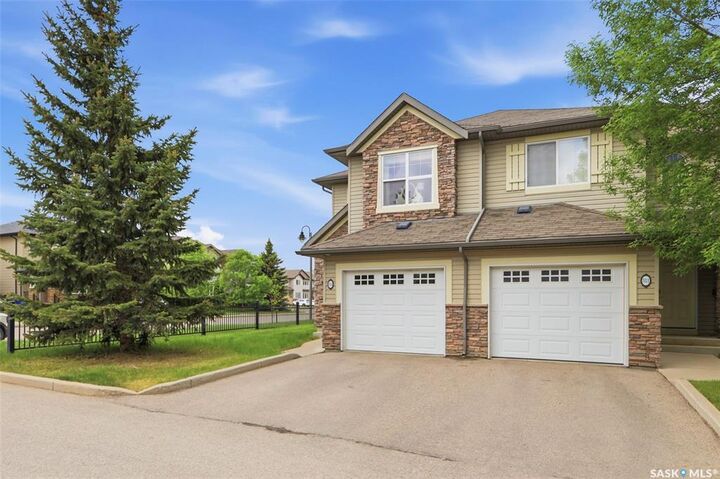 Property Photo:  105 Lynd Crescent 312  SK S7T 0C3 