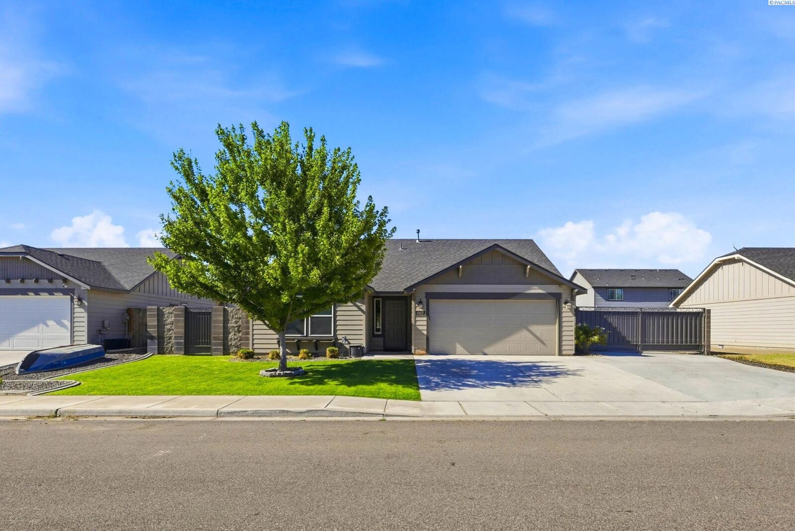 Property Photo: 6913 Rogue Dr WA 99301
