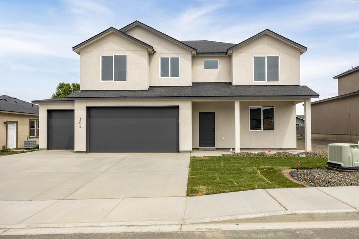 Property Photo:  308 Victoria Street  WA 98944 