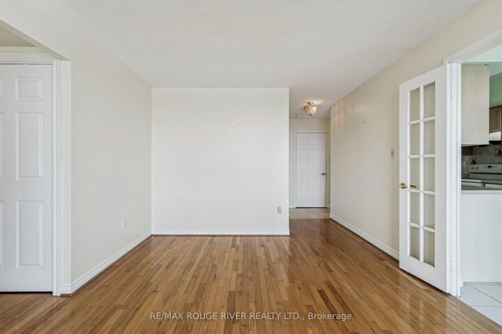 Property Photo: 125 Omni Drive 1136 ON M1P 5A9