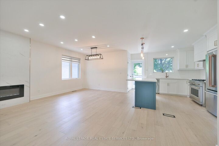 Property Photo: 18 Celestine Drive ON M9R 3N1
