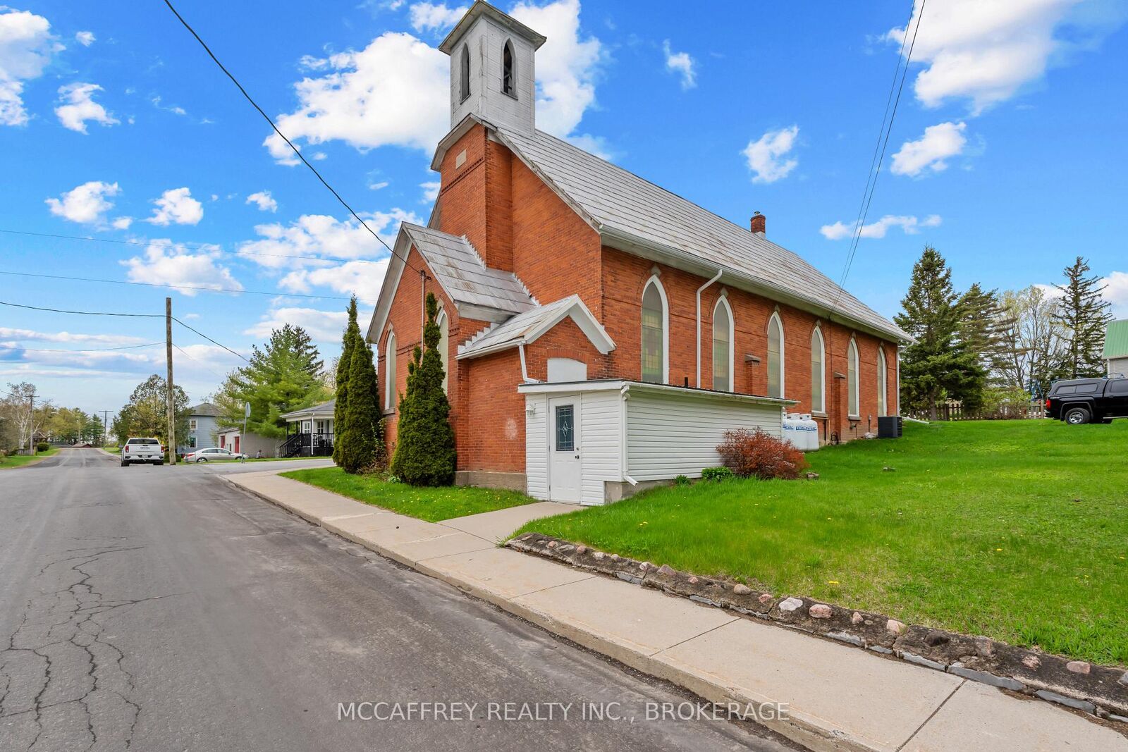 Property Photo: 4 Neely Street ON K0K 3G0