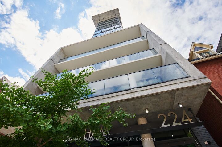 Property Photo: 224 Lyon Street N 1104 ON K1R 0C1