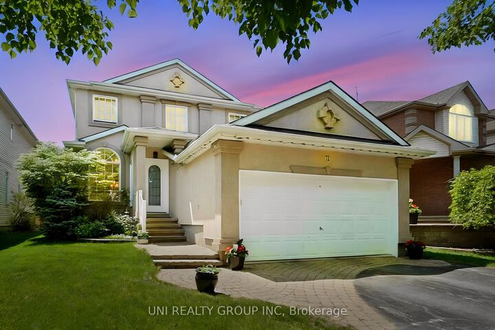 Property Photo: 11 Langford Crescent ON K2K 2N4