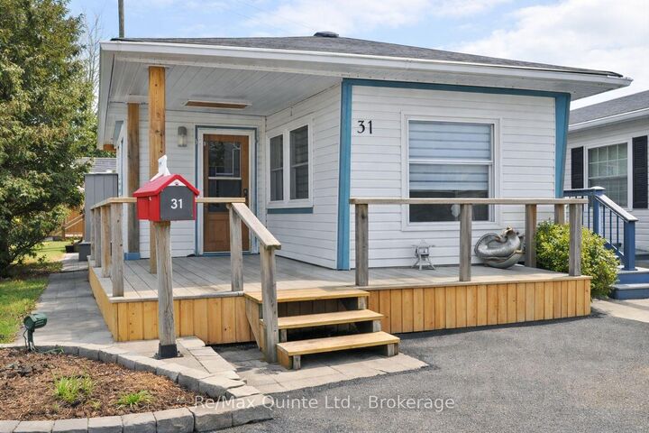 Property Photo: 311 Dundas Street E 31 ON K8V 1M1
