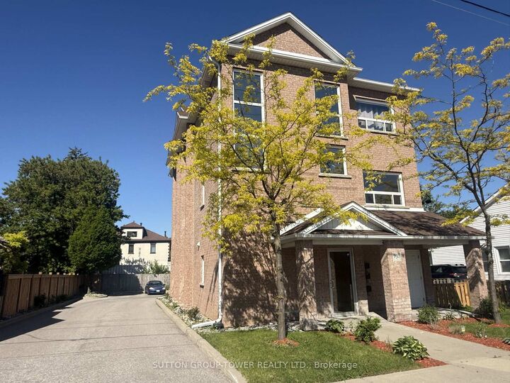 750 Albert Street — photo 1