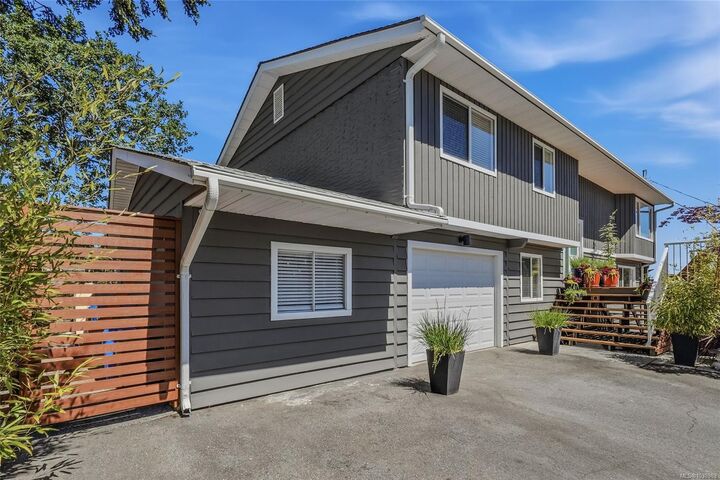 3153 Marion Way — photo 1