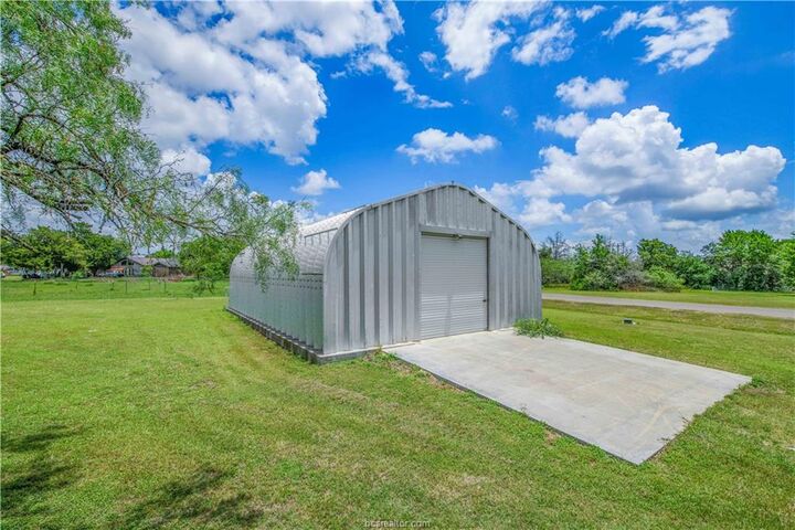 Property Photo: 2009 Quail Run TX 77845