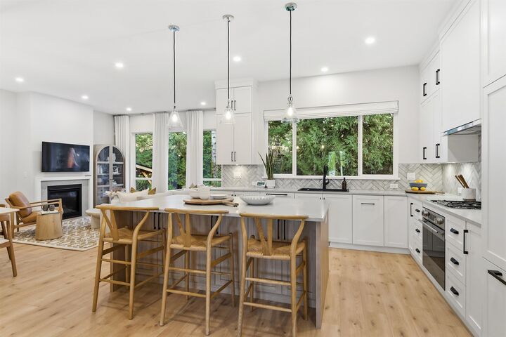 Property Photo: 34700 Dolly Avenue BC V2S 7H8