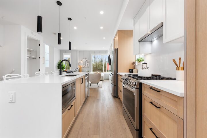 Property Photo:  20763 76 Avenue 50  BC V2Y 3N8 