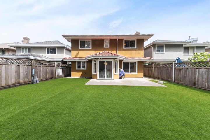 Property Photo: 12600 Harrison Avenue BC V6V 2R9