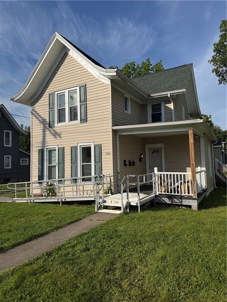 Property Photo:  1056 Walnut Street 2  NY 14905 