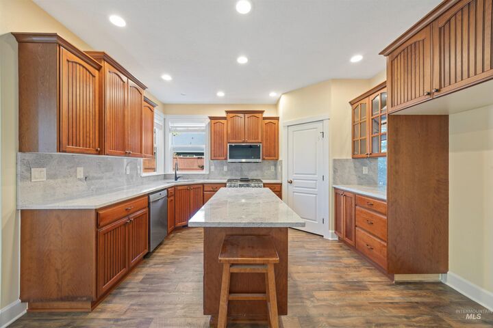 Property Photo: 1497 N Sunup Way ID 83616