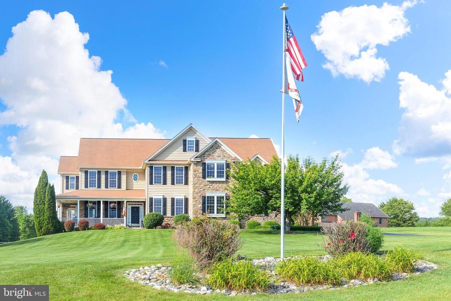 Property Photo:  20107 W Stone Court  MD 21756 