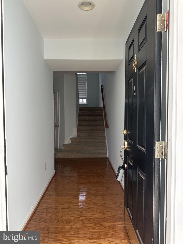 Property Photo: 18405 Sierra Square VA 20176