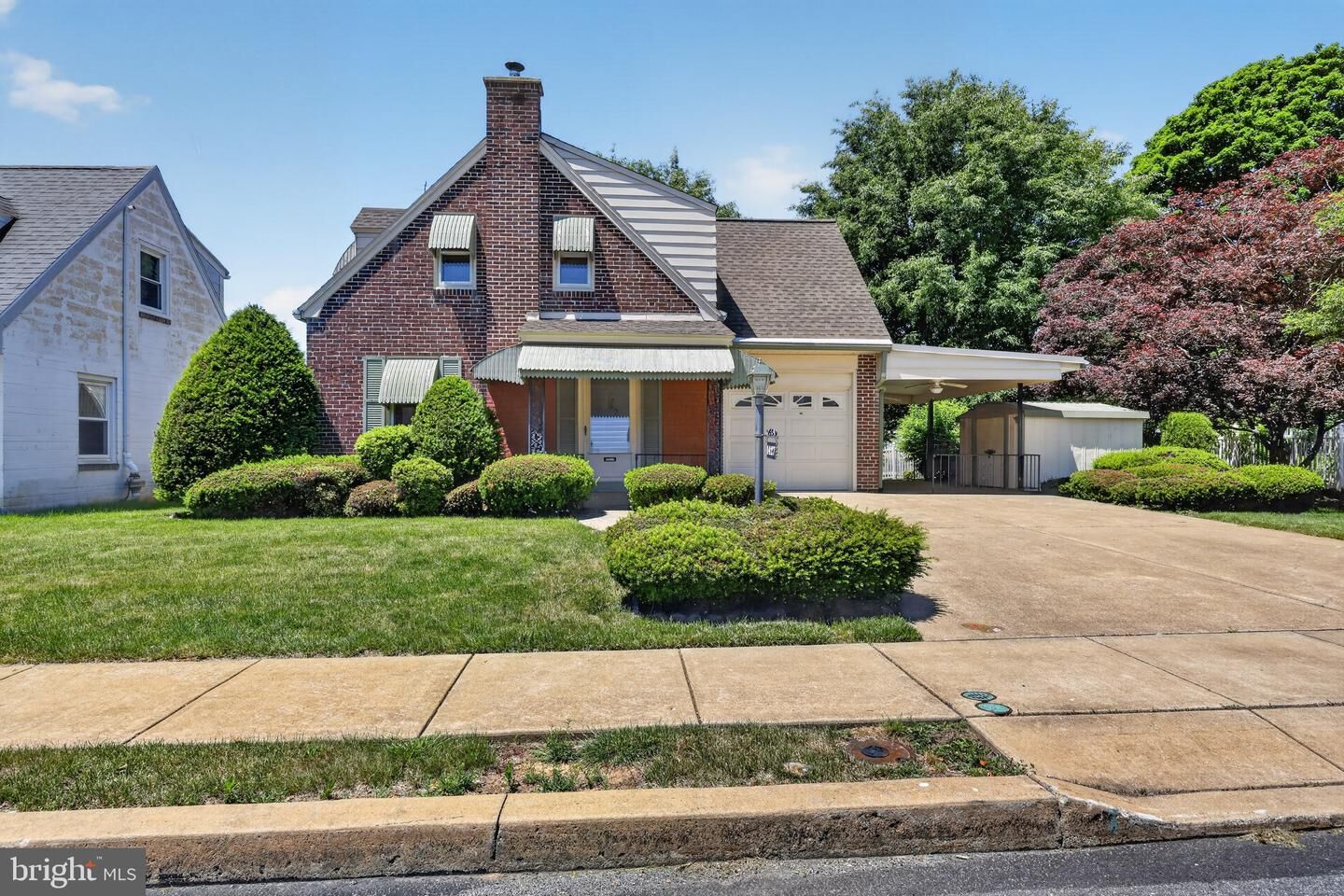 Property Photo:  1427 Lacrosse Avenue  PA 19607 