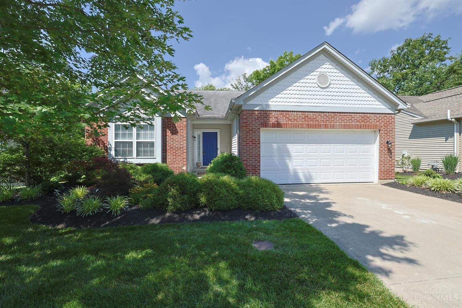 Property Photo:  531 County Down Lane  OH 45140 