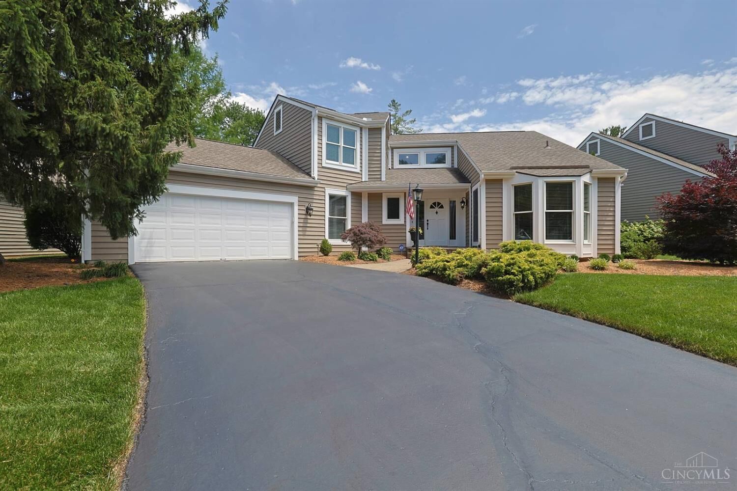 Property Photo:  9832 Village View Court  OH 45241 