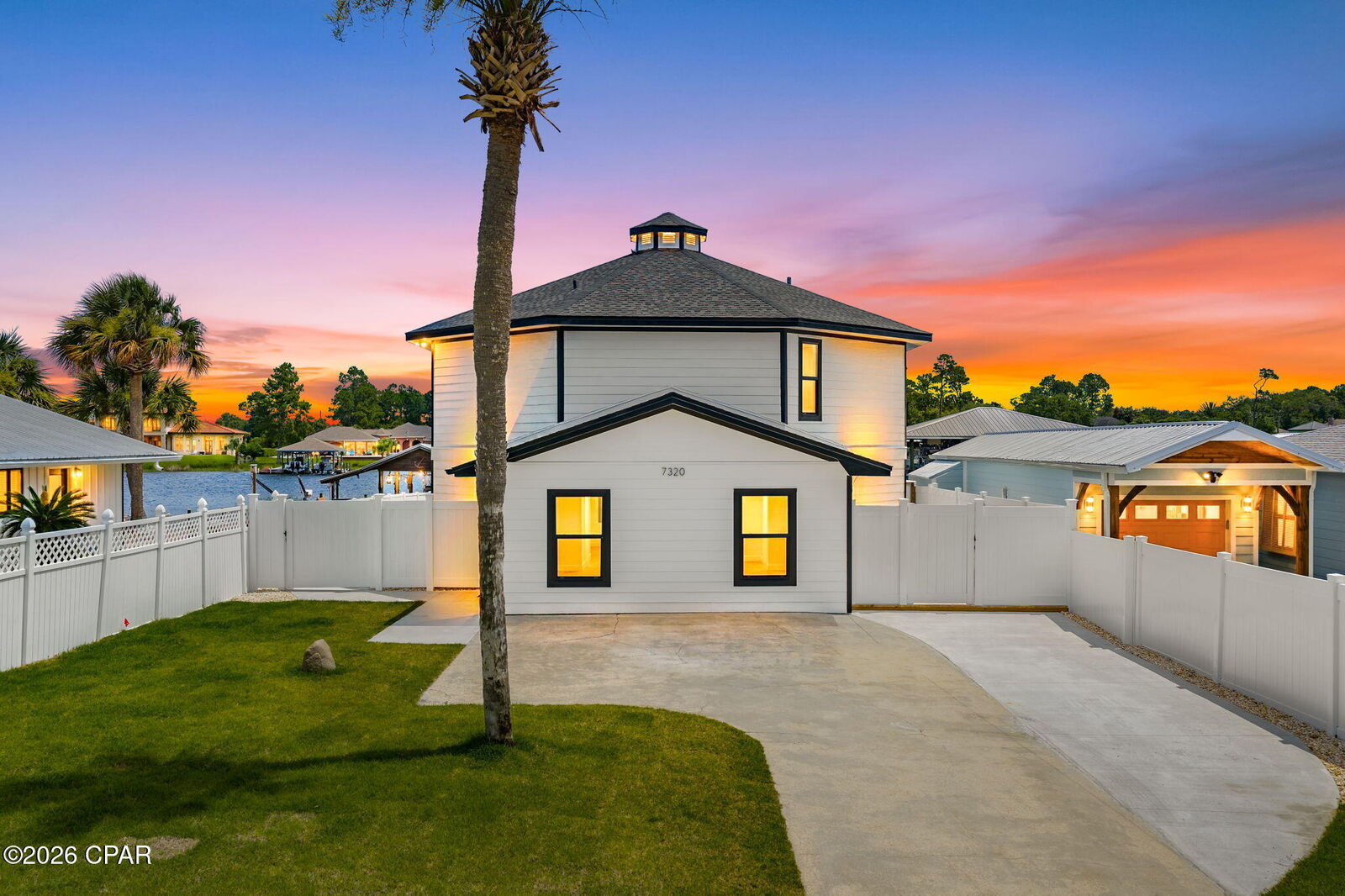 Property Photo: 7320 S Lagoon Drive FL 32408