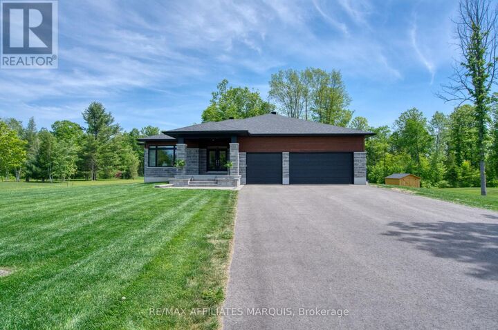 Property Photo:  27 Diane Drive  ON K7A 4S5 