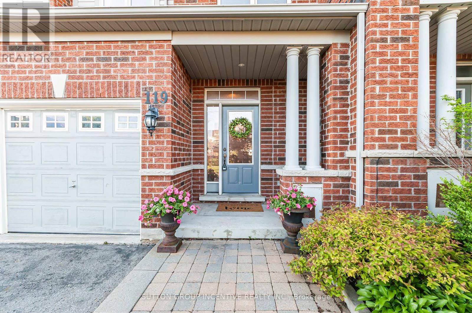 Property Photo:  119 Thatcher Crescent  ON L9N 0B9 