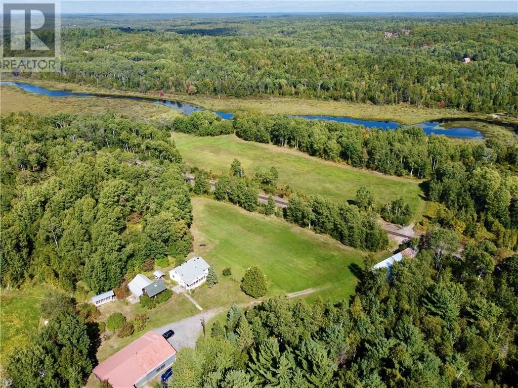 Property Photo:  602 Makynen Road  ON P3E 4N1 