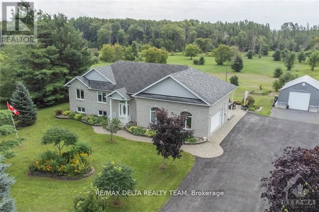 Property Photo:  3782 Etienne Road  ON K0A 3E0 