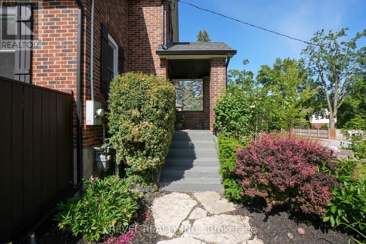 Property Photo:  36 Dalton Street  ON L4N 1M3 