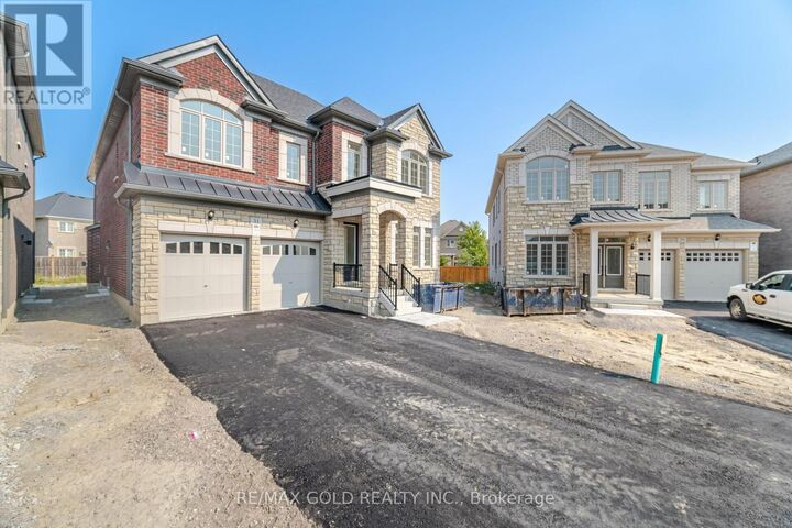 Property Photo:  31 Dolomite Drive  ON L6P 4R6 