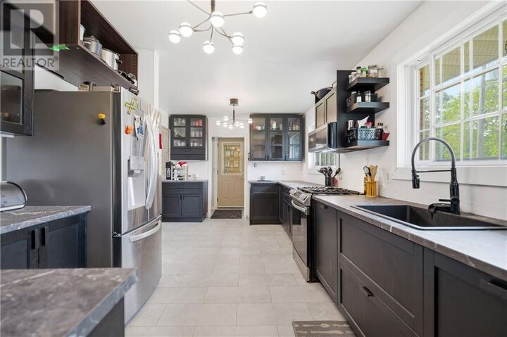 Property Photo: 39 Lincoln Crescent ON P0M 1H0