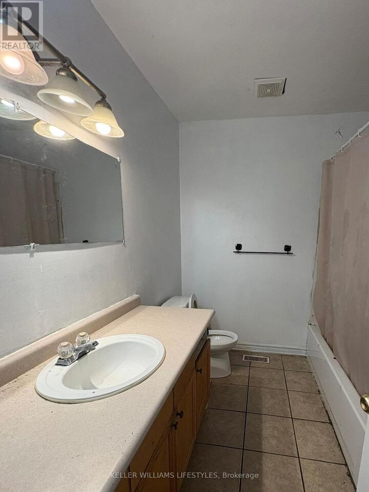 Property Photo:  1840 Culver Drive  ON N5V 3K6 