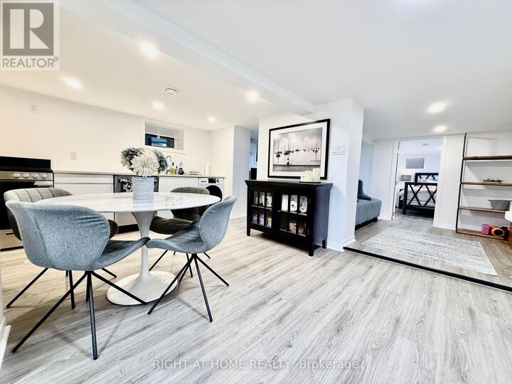 Property Photo:  25 Hillsboro Avenue  ON M5R 1S6 