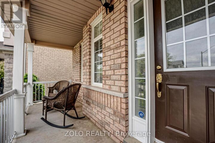 Property Photo:  5458 Tasha Drive  ON L5M 6N5 