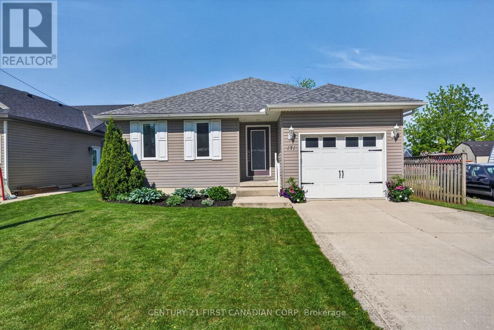 Property Photo:  171 Francis Street  ON N0M 1S3 