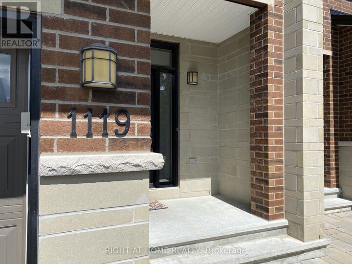 Property Photo:  1119 Tischart Crescent  ON K2T 0G4 