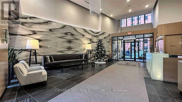 Property Photo: 55 Front Street East 513 ON M5E 0A7