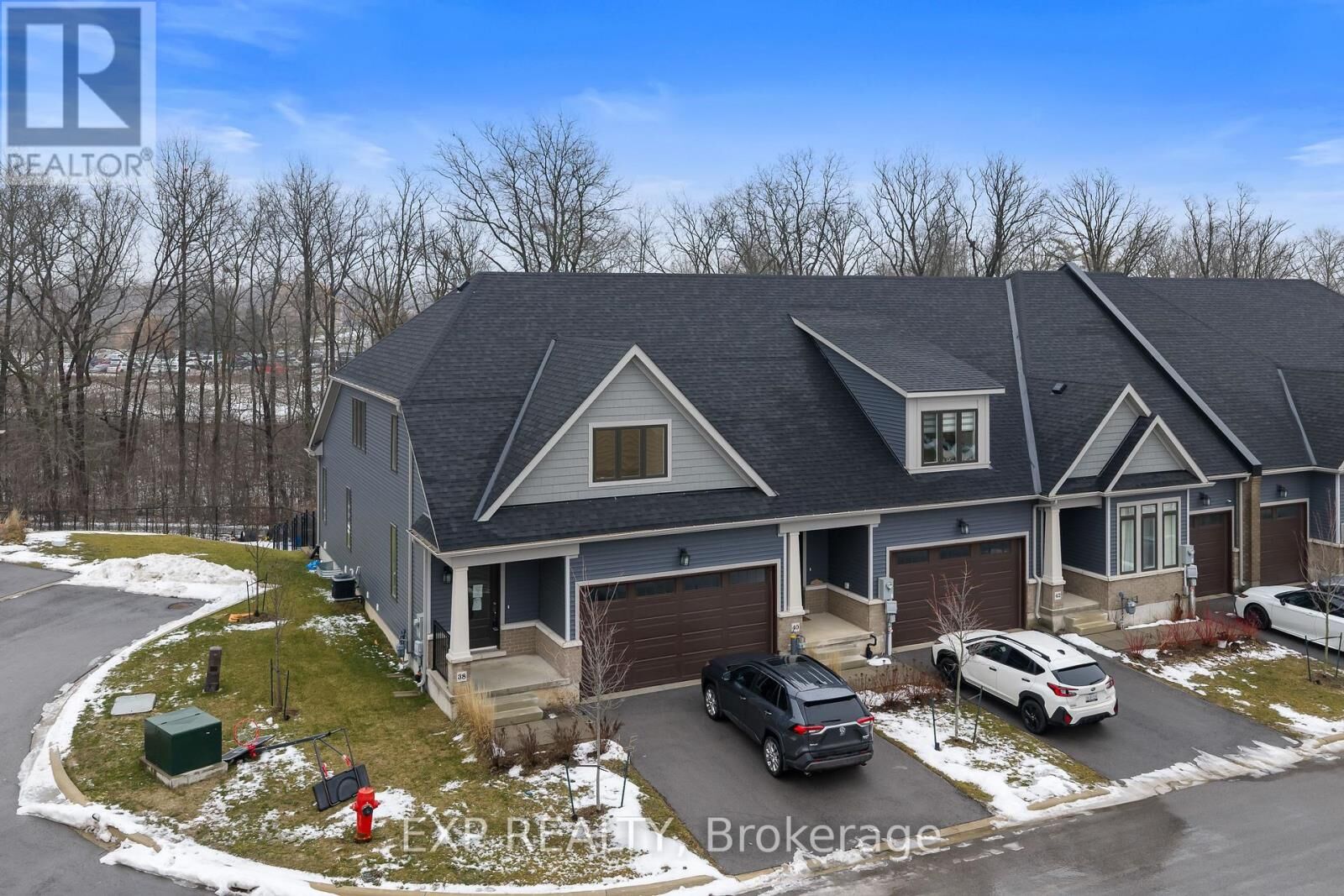 Photo de la propriété:  4311 Mann Street 38  ON L2G 3K2 