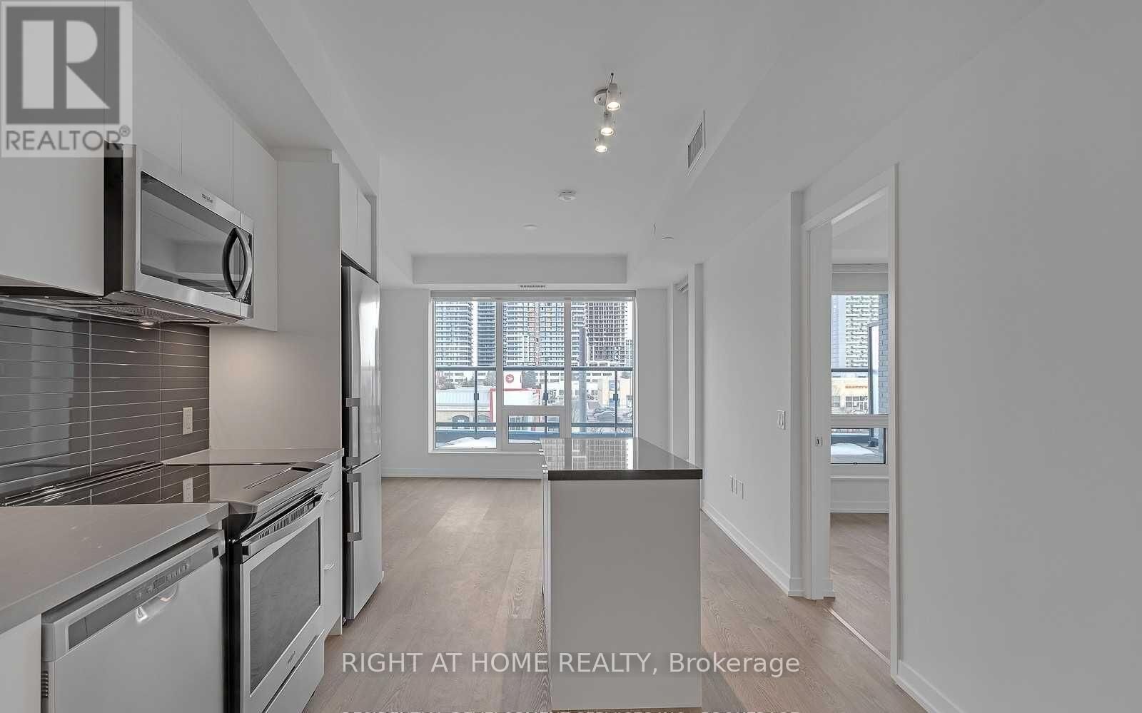 Property Photo:  8868 Yonge Street 208E  ON L4C 0T4 