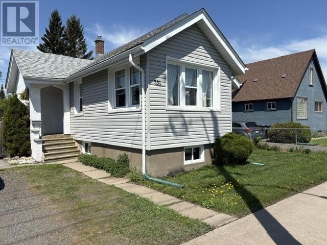 Property Photo: 751 Sprague St ON P7E 1V5