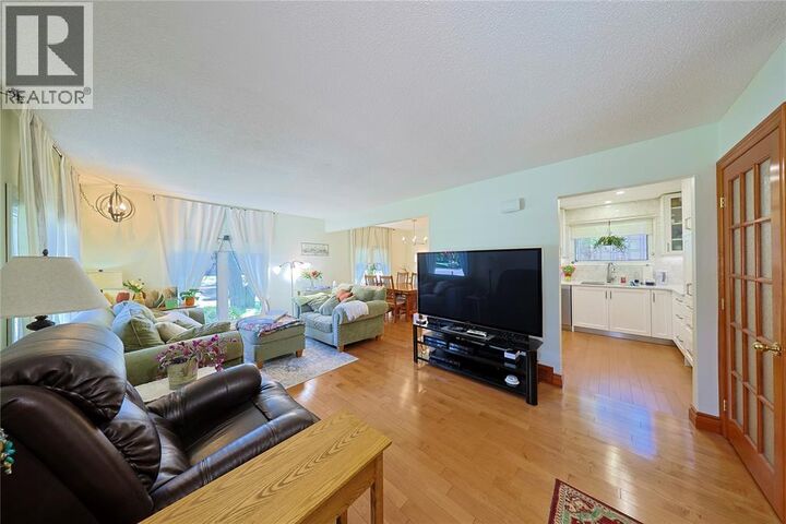 Property Photo:  22 Turner Drive  ON N7S 4L1 