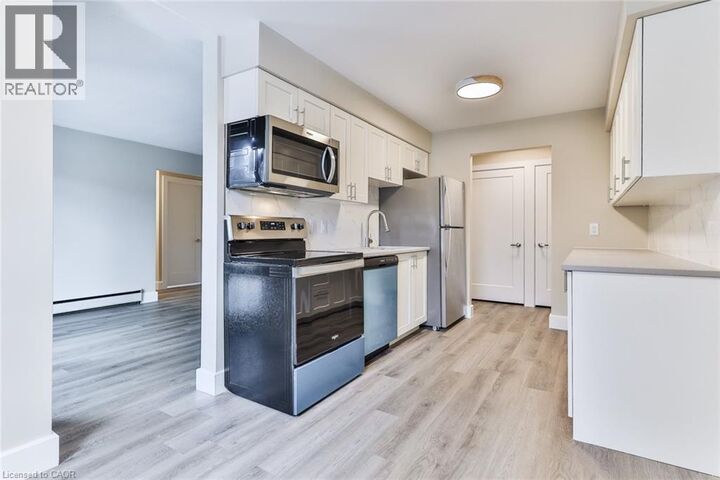 Property Photo:  169 David Street 10  ON N2G 1Y3 