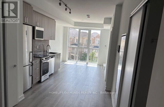 Property Photo:  1005 Dundas Street East 359  ON L6H 8C7 
