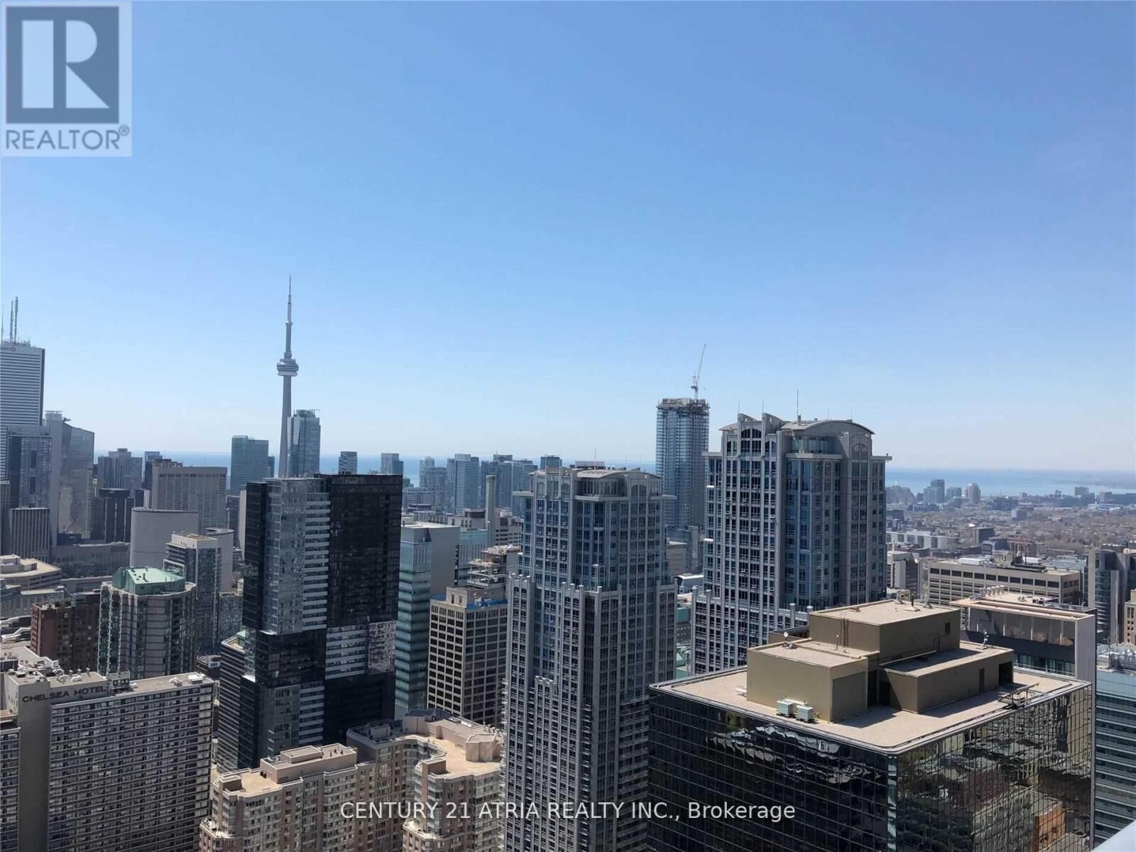 Property Photo:  7 Grenville Street 5010  ON M5Y 0E9 