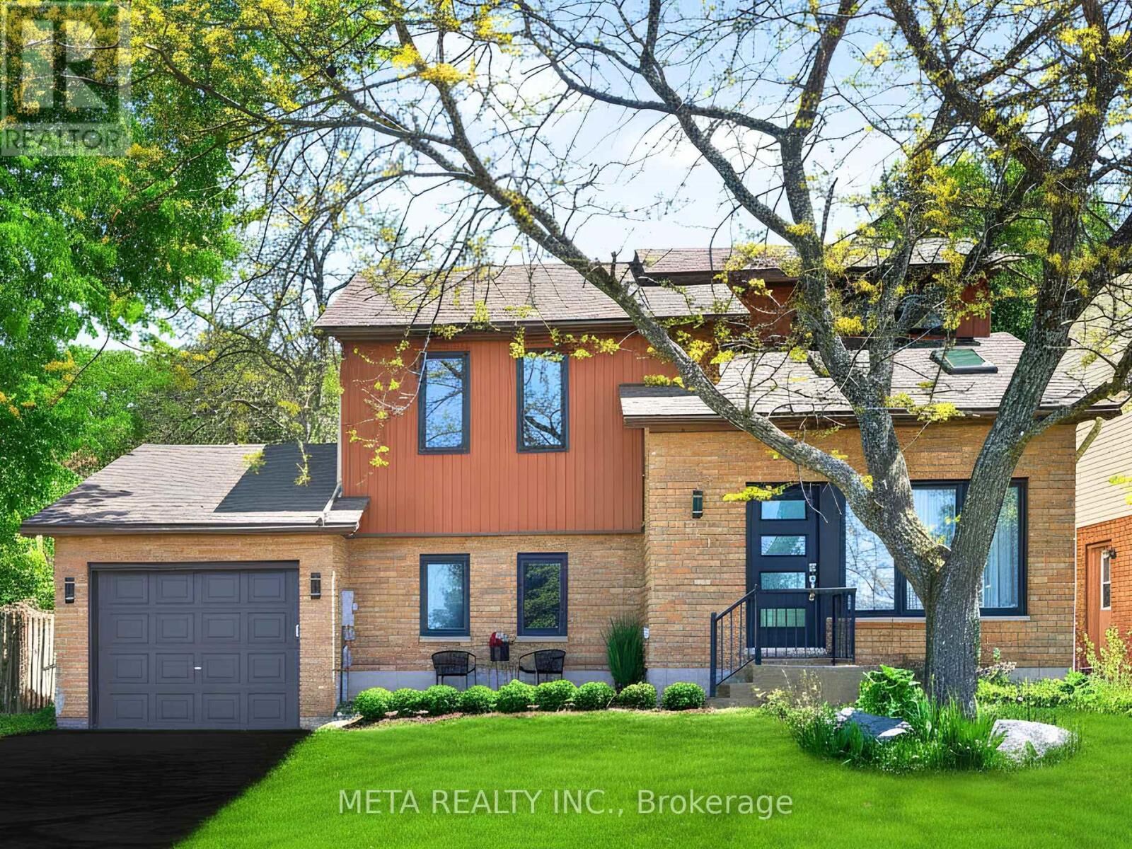 Property Photo:  865 27th Street  ON N4K 6S5 