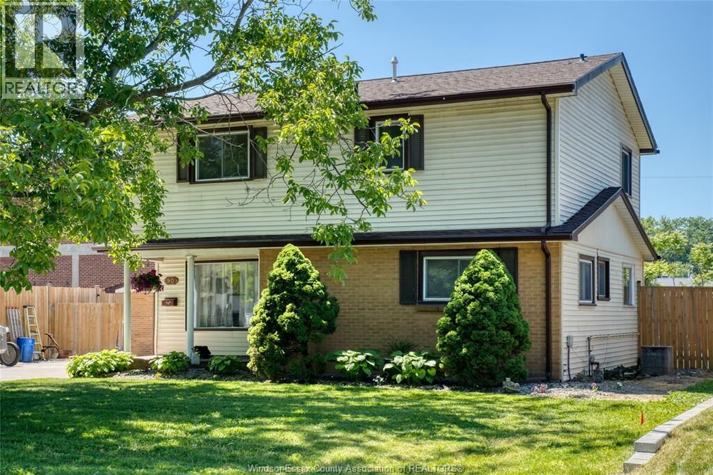 Property Photo: 90 Major ON N9J 1C7