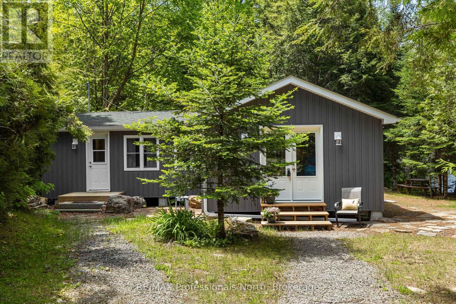 Property Photo:  1106-1 East Oxbow Lake Road  ON P0B 1L0 