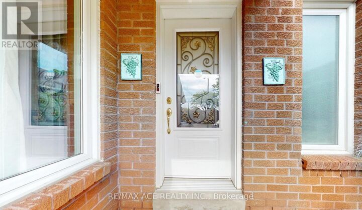 Property Photo:  159 Heale Avenue  ON M1N 3Y2 