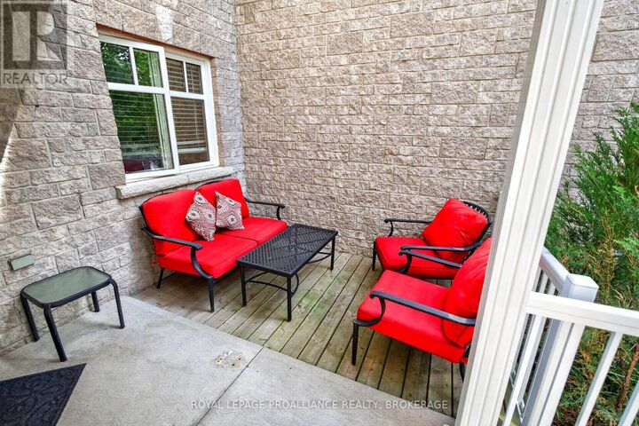 Property Photo:  960 Swanfield Street  ON K7M 0A5 
